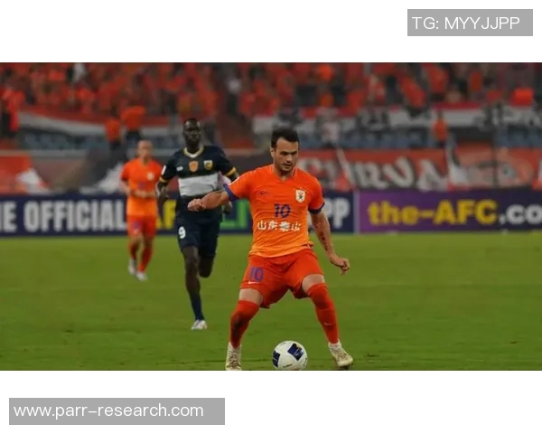 足球明星罚失点球瞬间回顾引发球迷热议与反思